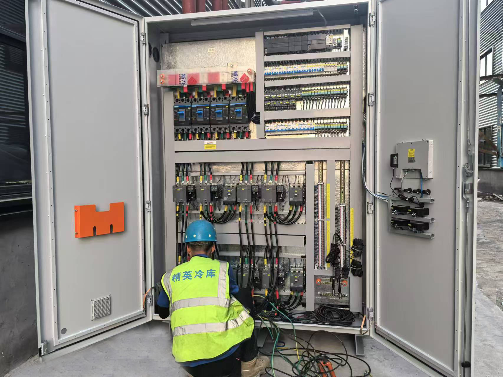 冷庫(kù)建設(shè)過程中需要注意哪些電氣安全問題？